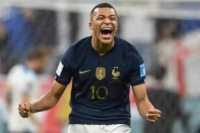 鲍尔森：姆巴佩与其他人又脱节了，诺伊尔存在着隐患